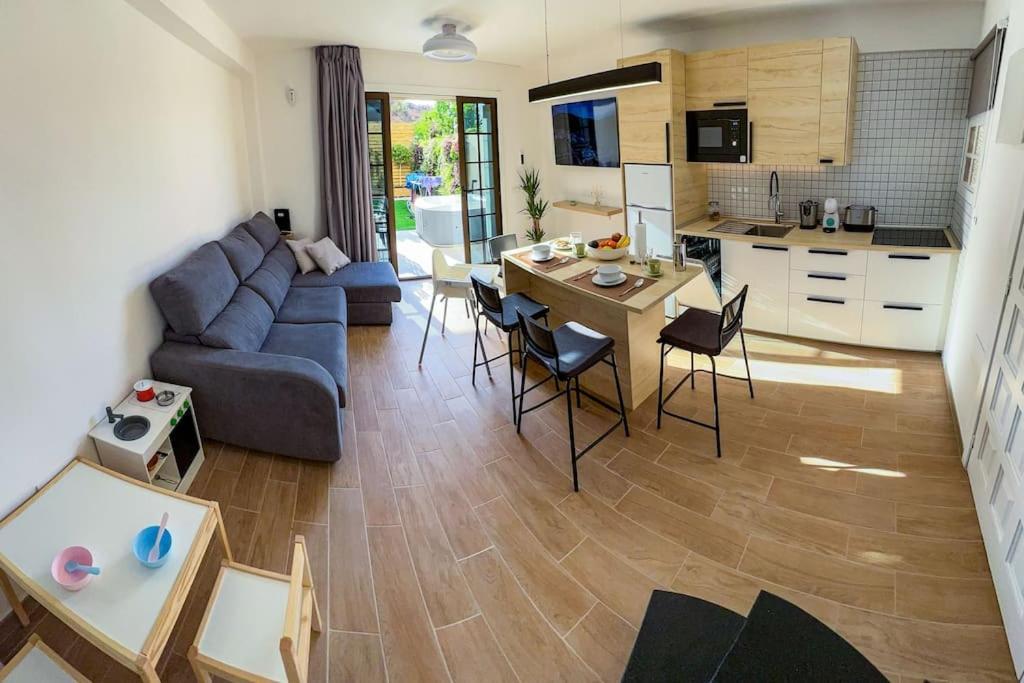 Relaxing Garden Los Cristianos Con Jacuzzi Y Barbacoa Arona  Dış mekan fotoğraf
